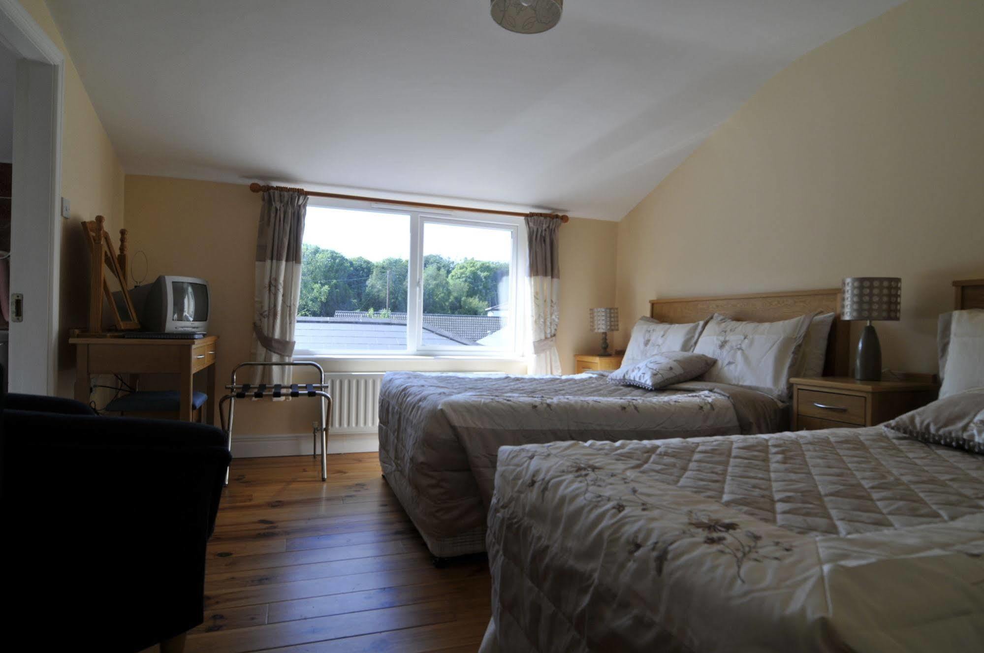 Carrowntober House B & B Oughterard Exteriör bild